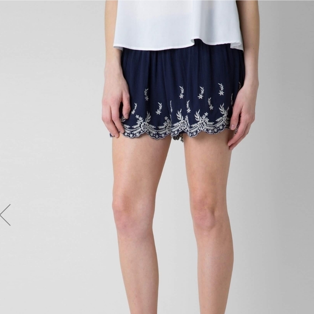 Miss Me MDP076S Blue Embroidered Scallop Hem Mini Shorts Size Small